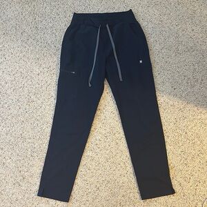 Figs Yola Skinny Scrub